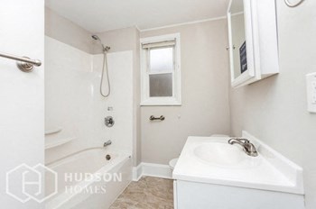 70 Highland Ave 3 Beds House for Rent - Photo Gallery 27
