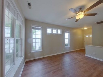 Hudson Homes Management Hudson Homes Management Single Family Home 156 Hutson Ln, Clayton, NC 27527 - Photo Gallery 3