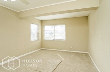 700 W 1St St 3 Beds House for Rent - Photo Gallery 32