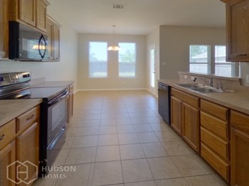 5804 Parkview Hills Lane 3 Beds House for Rent - Photo Gallery 4