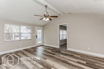 Hudson Homes Management Single Family Home For Rent Pet Friendly  - 8908 High Ridge Ct, Tampa, FL 33634 - Photo Gallery 44