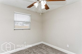 Hudson Homes Management Single Family Home For Rent Pet Friendly  - 8908 High Ridge Ct, Tampa, FL 33634 - Photo Gallery 60