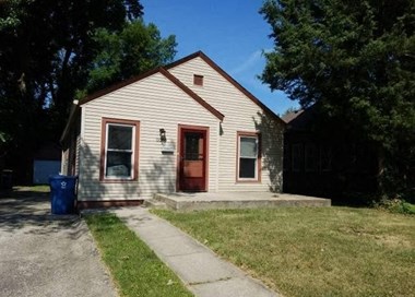 5080 Norwaldo Ave 3 Beds House for Rent - Photo Gallery 1
