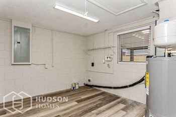 Hudson Homes Management Single Family Home For Rent Pet Friendly  - 8908 High Ridge Ct, Tampa, FL 33634 - Photo Gallery 65