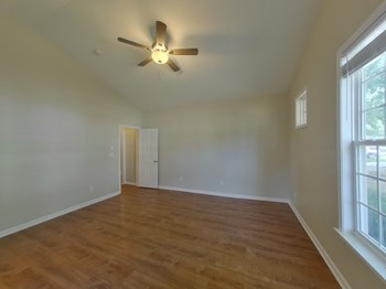 Hudson Homes Management Single Family Home 156 Hutson Ln, Clayton, NC 27527 - Photo Gallery 7
