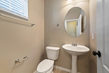 Hudson Homes Management Single Family Pet Friendly - Photo Gallery 3