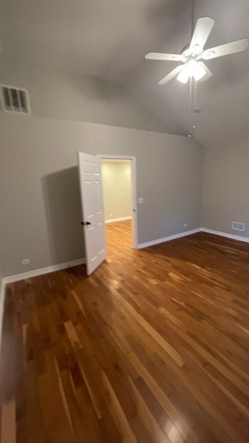 Hudson Homes Management Single Family Homes- 6950 W Nelson St, Chicago, IL 60634 - Photo Gallery 5