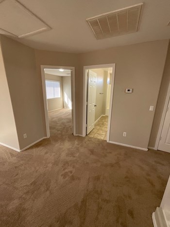 16168 N 158th Ave 3 Beds House for Rent - Photo Gallery 5