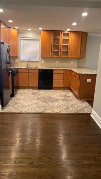 Hudson Homes Management Single Family Homes- 6950 W Nelson St, Chicago, IL 60634 - Photo Gallery 3