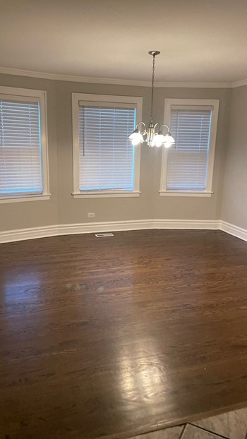 Hudson Homes Management Single Family Homes- 6950 W Nelson St, Chicago, IL 60634 - Photo Gallery 4