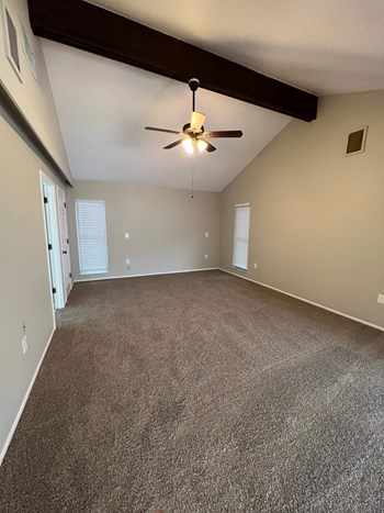Hudson Homes Management Single Family Homes – 344 Whispering Oaks Ct, Sarasota, FL 34232 - Photo Gallery 4