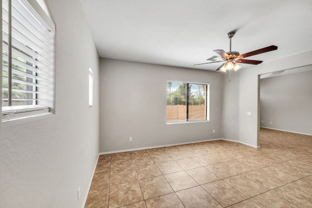 Hudson Homes Management Single Family Homes - 4544 W Valencia Dr, Laveen, AZ, 85339