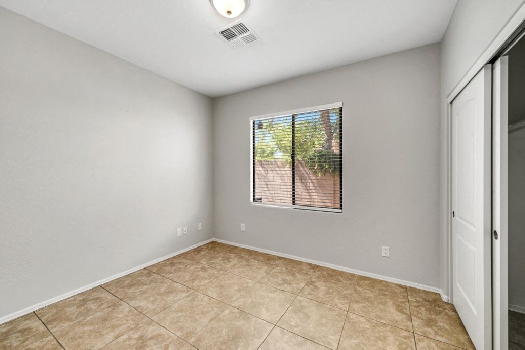 Hudson Homes Management Single Family Homes - 4544 W Valencia Dr, Laveen, AZ, 85339