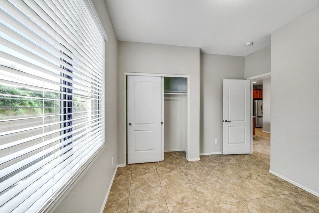 Hudson Homes Management Single Family Homes - 4544 W Valencia Dr, Laveen, AZ, 85339