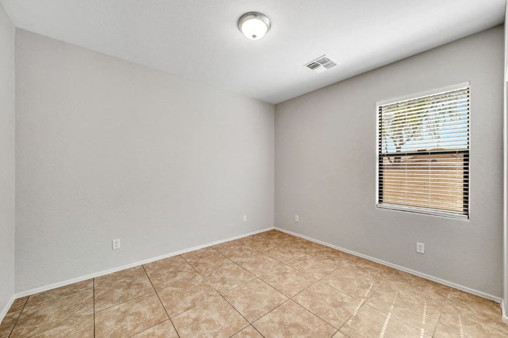 Hudson Homes Management Single Family Homes - 4544 W Valencia Dr, Laveen, AZ, 85339