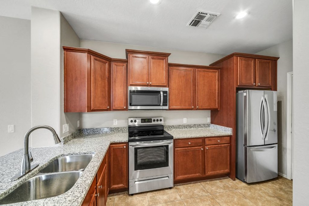 Hudson Homes Management Single Family Homes - 4544 W Valencia Dr, Laveen, AZ, 85339