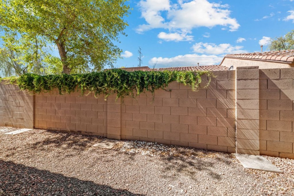 Hudson Homes Management Single Family Homes - 4544 W Valencia Dr, Laveen, AZ, 85339