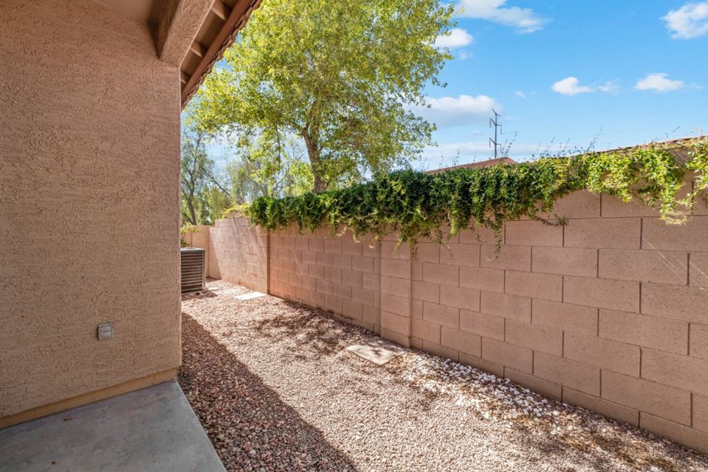 Hudson Homes Management Single Family Homes - 4544 W Valencia Dr, Laveen, AZ, 85339