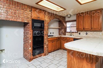 6801 Bent Oak Dr. 4 Beds House for Rent - Photo Gallery 6