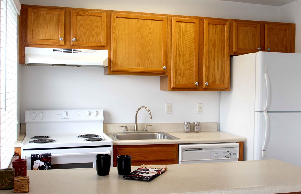 Kitchen at Pacific Highlands Apartments, Natrona Heights, PA, 15065