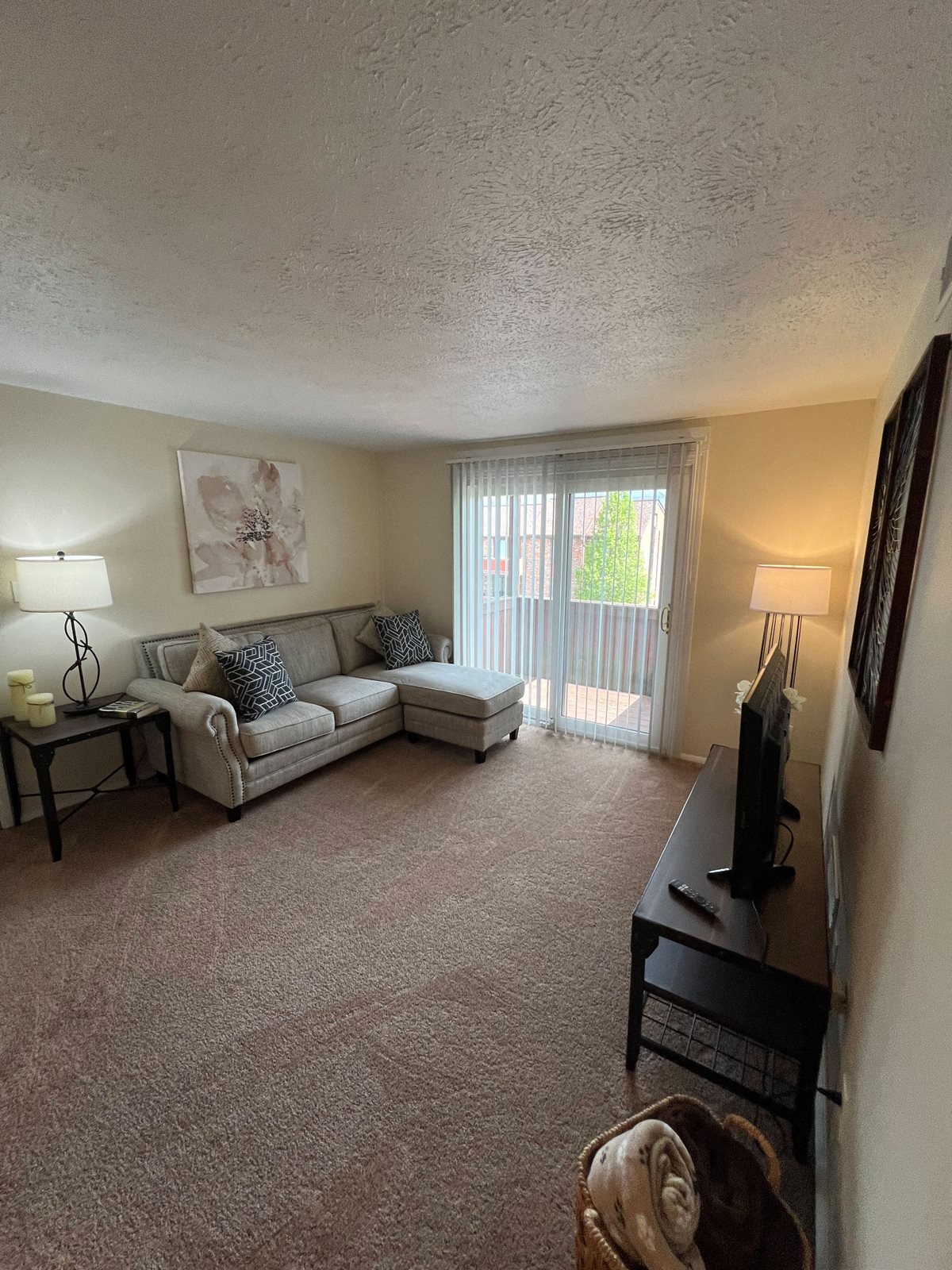 Deauville Park Apartments