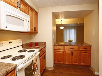 Townhome Kitchen - Photo Gallery 2