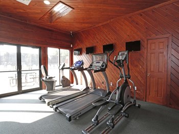 Fitness Center - Photo Gallery 12