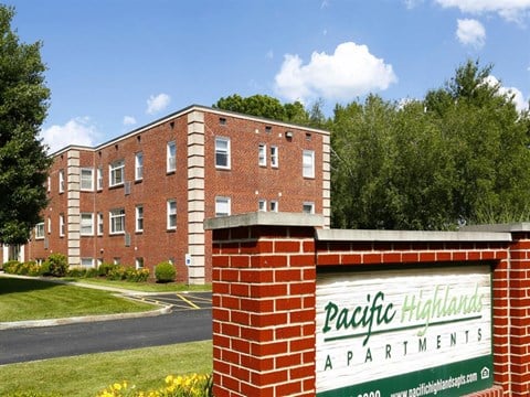 Community sign  at Pacific Highlands Apartments, Natrona Heights