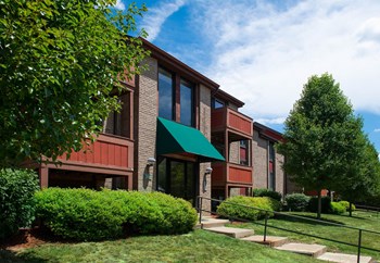 540 Deauville Drive 1-3 Beds Apartment for Rent - Photo Gallery 21