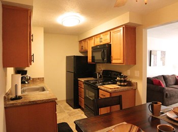540 Deauville Drive 1-3 Beds Apartment for Rent - Photo Gallery 15