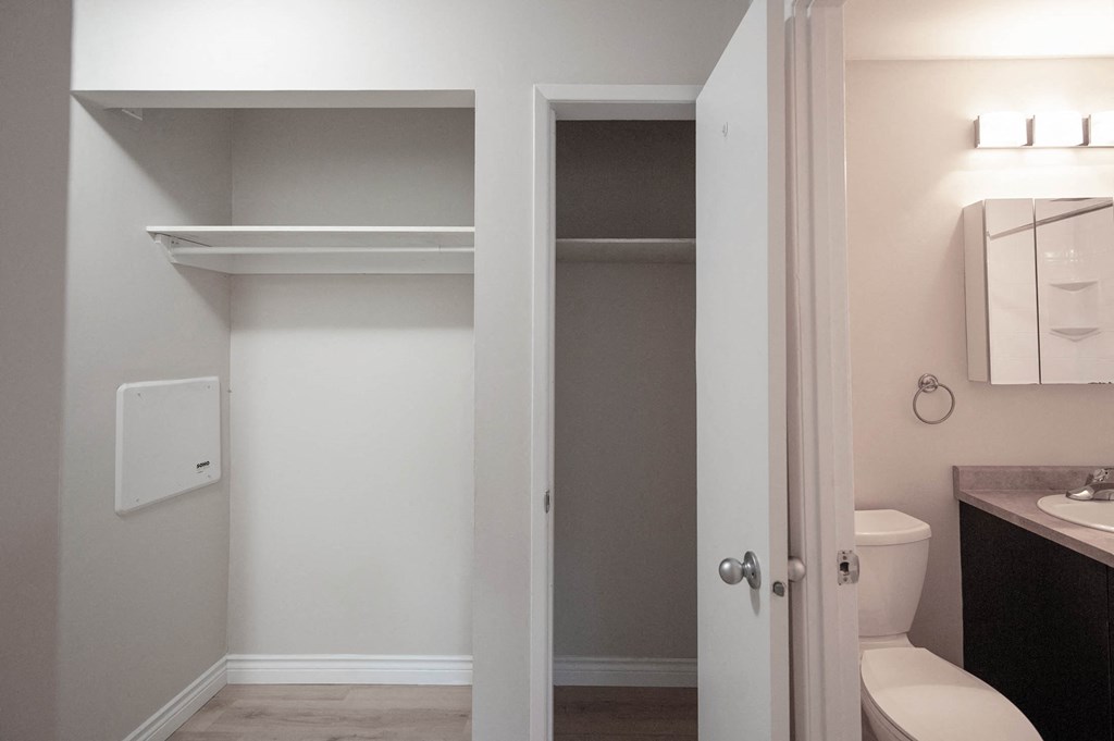 1080 Moncton Apartment