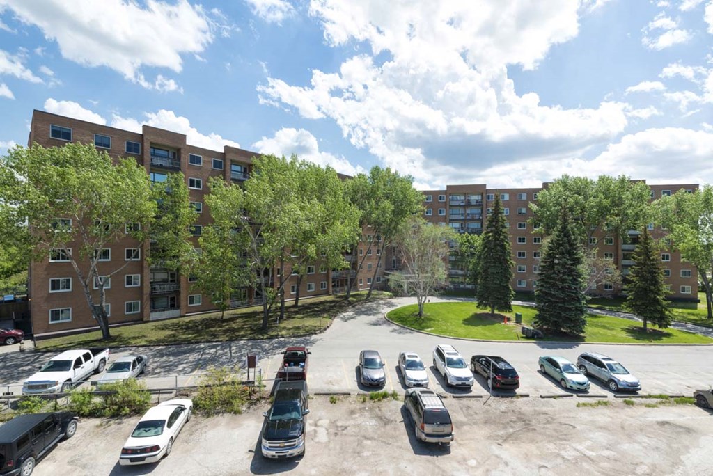 Outdoor Parking at 1310 Archibald Apartments, Winnipeg, MB R2J 0Z4