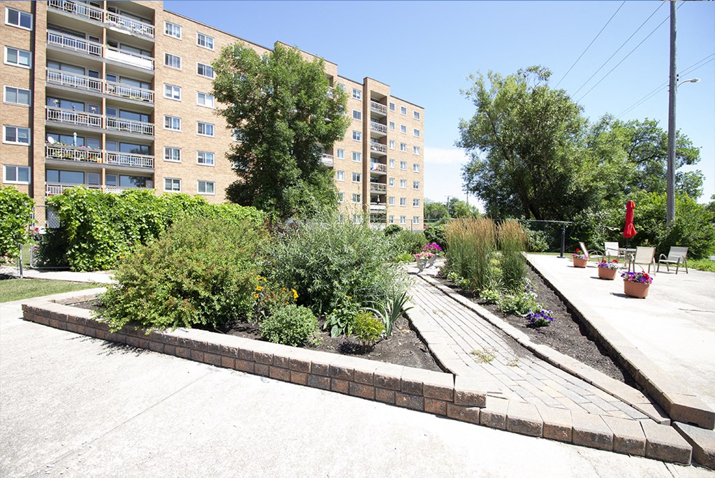 Garden & Patio Area at 1310 Archibald Apartments, Winnipeg, MB R2J 0Z4
