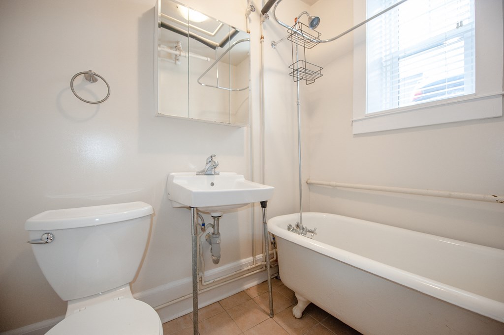 Bathroom at 980 Wolseley Apartment Suites for rent in Winnipeg