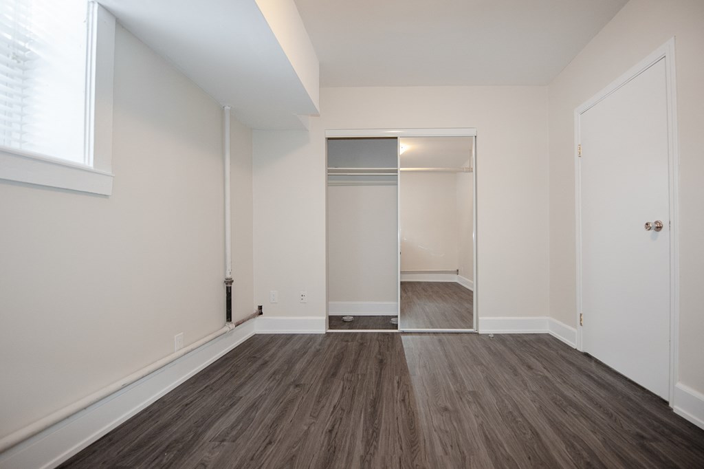 Bedroom at 980 Wolseley Apartment Suites