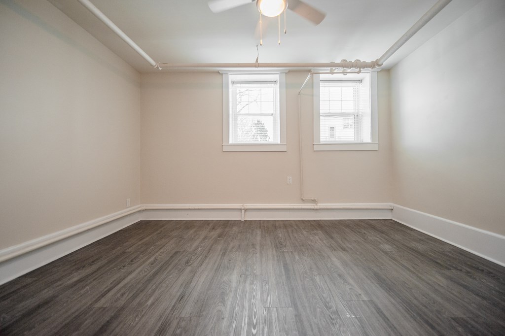 Living area at 980 Wolseley Apartment Suites for rent in Winnipeg, MB