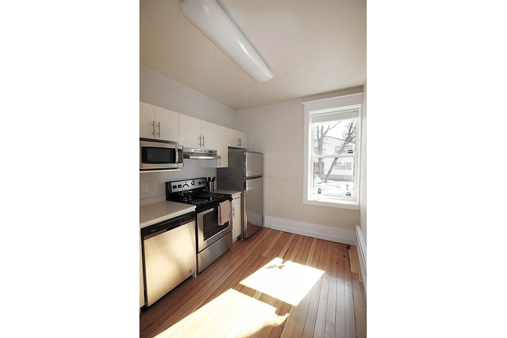 279 Arbuthnot Apartment