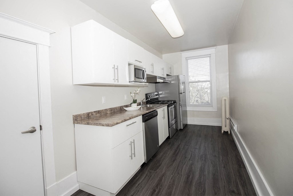 279 Arbuthnot Apartment