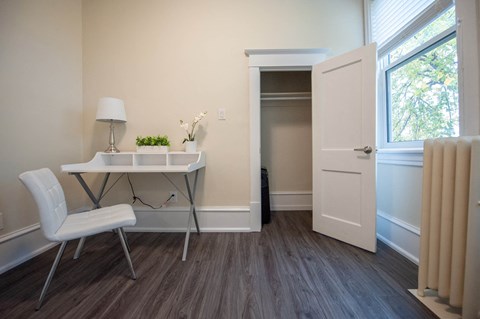 377 Brandon Apartment