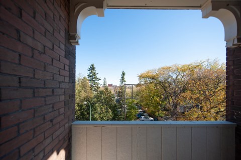 Suites with Balcony for rent in Winnipeg at 626 Jessie Avenue