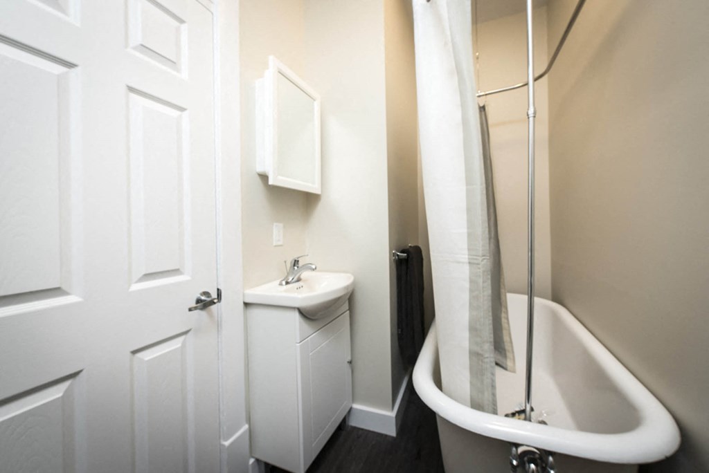 Bathroom at 626 Jessie Apartment Building in Winnipeg