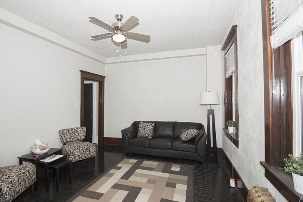 745 Wolseley Apartment