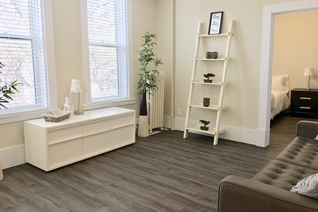 875 Westminster Apartment