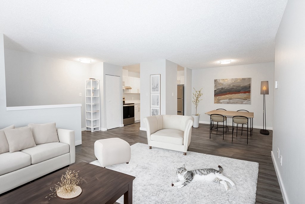 Polo Club Townhomes: 770 - 818 Allegheny Drive