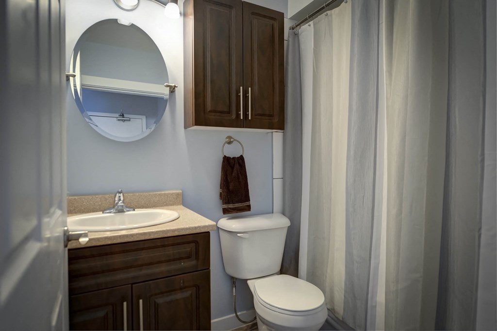 340 Assiniboine Apartment