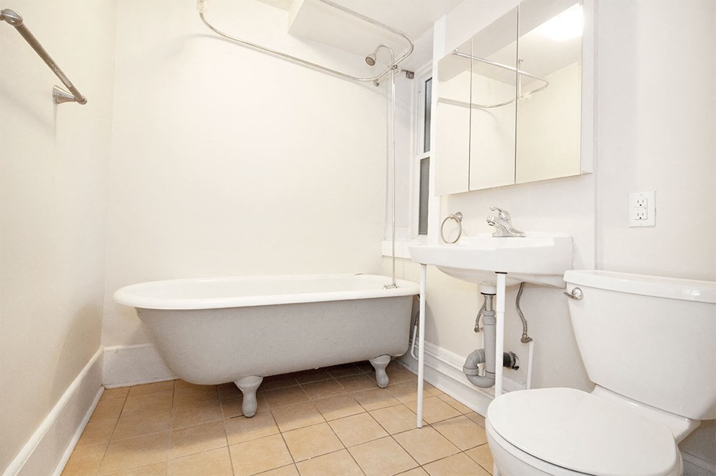 Bathroom at 980 Wolseley Apartment Suites