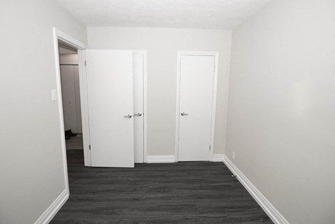 1800 Portage Apartment
