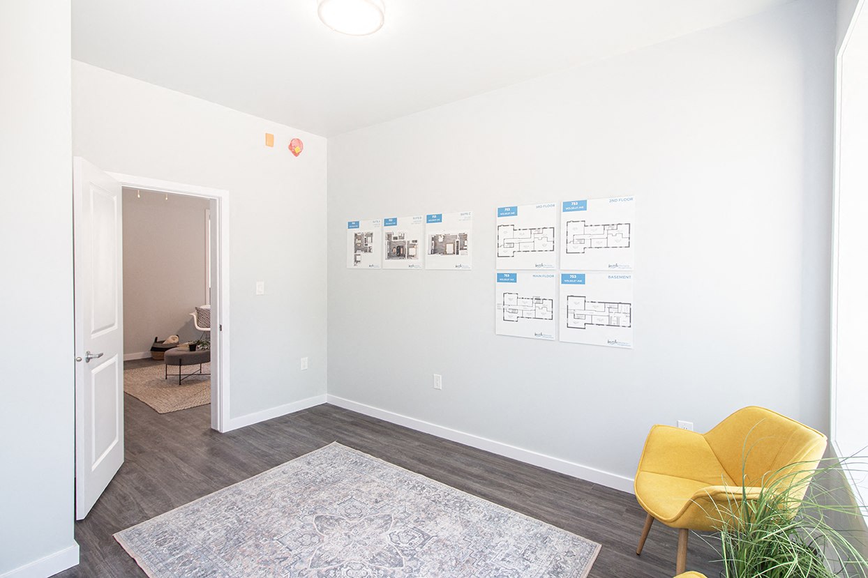 2 bedroom apartment - 753 Wolseley Avenue, Winnipeg - unit 201 5