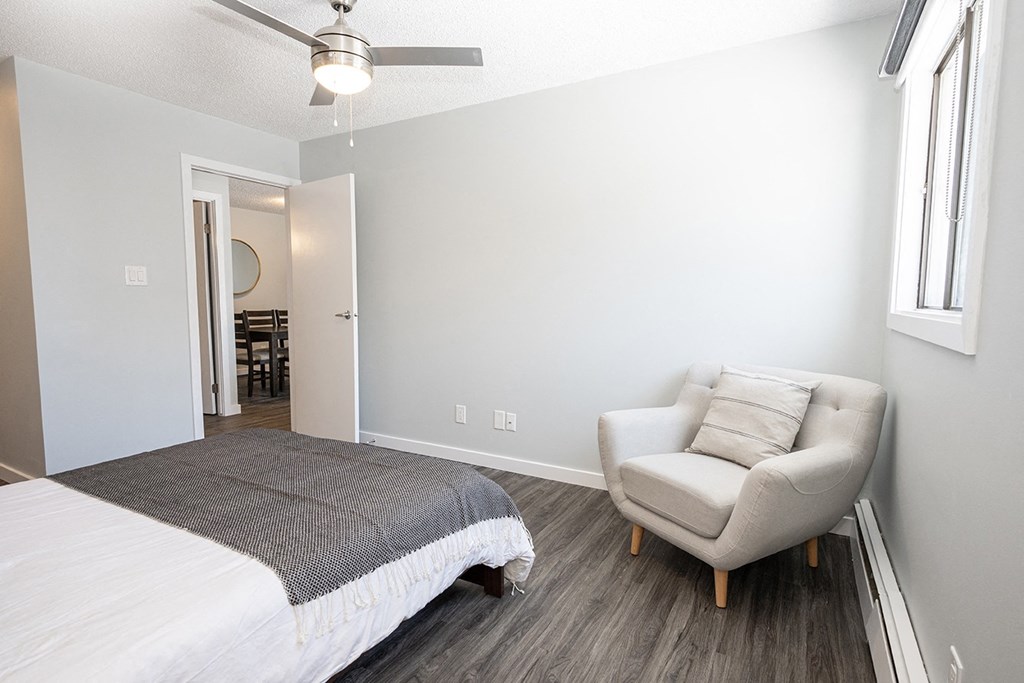 Polo Club Townhomes: 770 - 818 Allegheny Drive