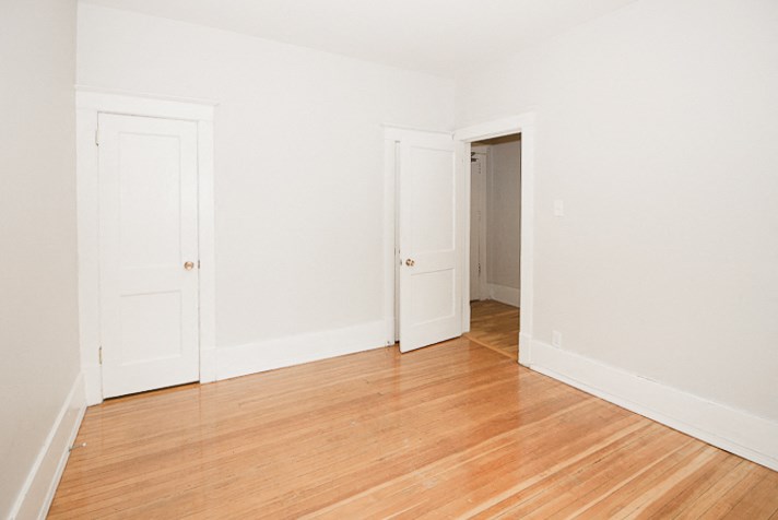 Bedroom at 573 Warsaw Apartment Suites for rent